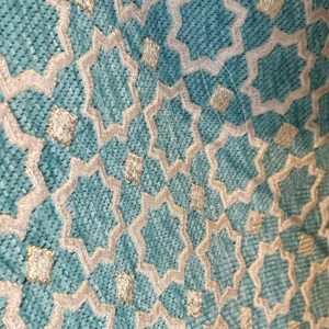 Stoffausschnitt Zahra Turquoise – Türkis mit Beige und Gold, handgewebter Boho-Stoff