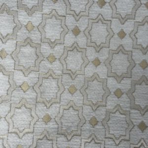 Zahra Nacre – Handgefertigte Brokattasche in cremeweiß mit goldenen Details, Boho Nomad Collection aus Marokko